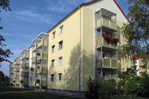 * 3 Räume * Balkon * ruhige Lage *