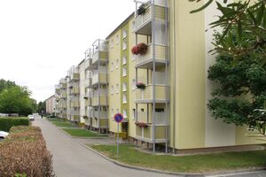 2 Raum Wohnung mit Balkon