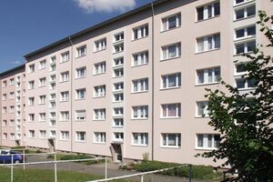 Riesa: Schicke 3-Raum-Wohnung mit Balkon