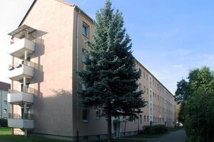 1. Obergeschoss: 3-Raum-Wohnung mit Balkon